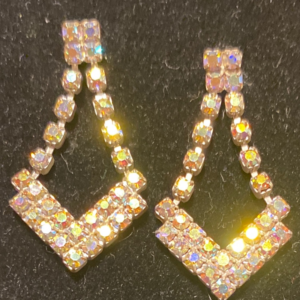 Aurora Borealis Pierced Earrings - Picture 3 of 3